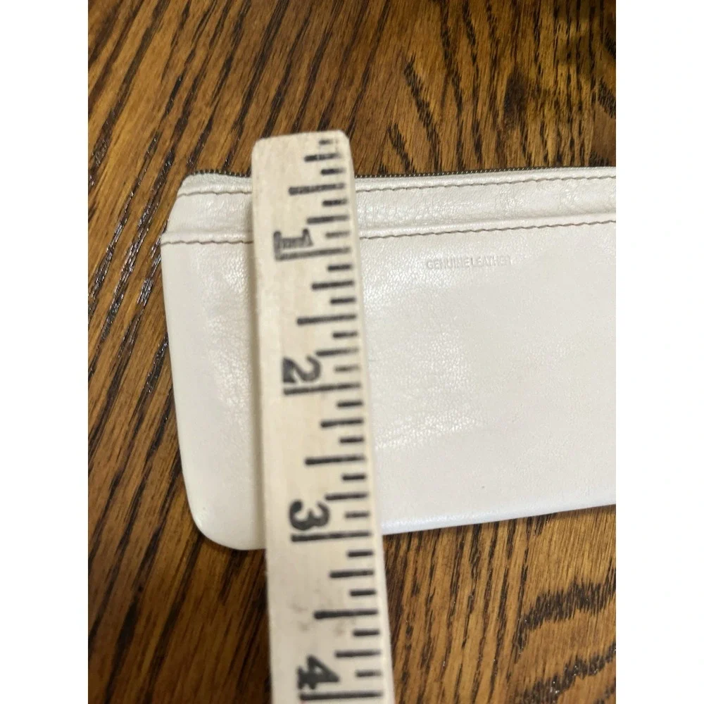 Vintage Fossil Cream Colored Leather Wallet With Attached Card Holder